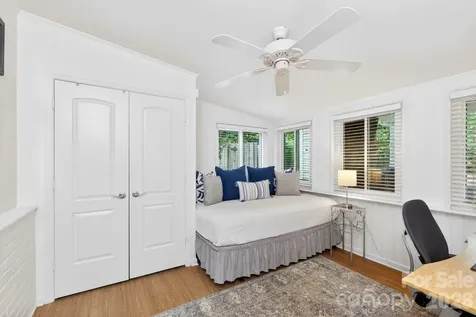 2808 Windsor Avenue Charlotte NC 28209