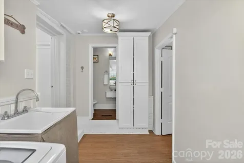 2808 Windsor Avenue Charlotte NC 28209