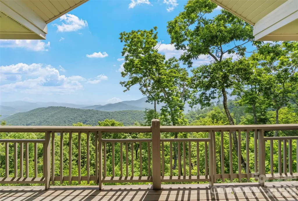 Burnsville NC, 115 Stoney Falls Loop, Unit D1