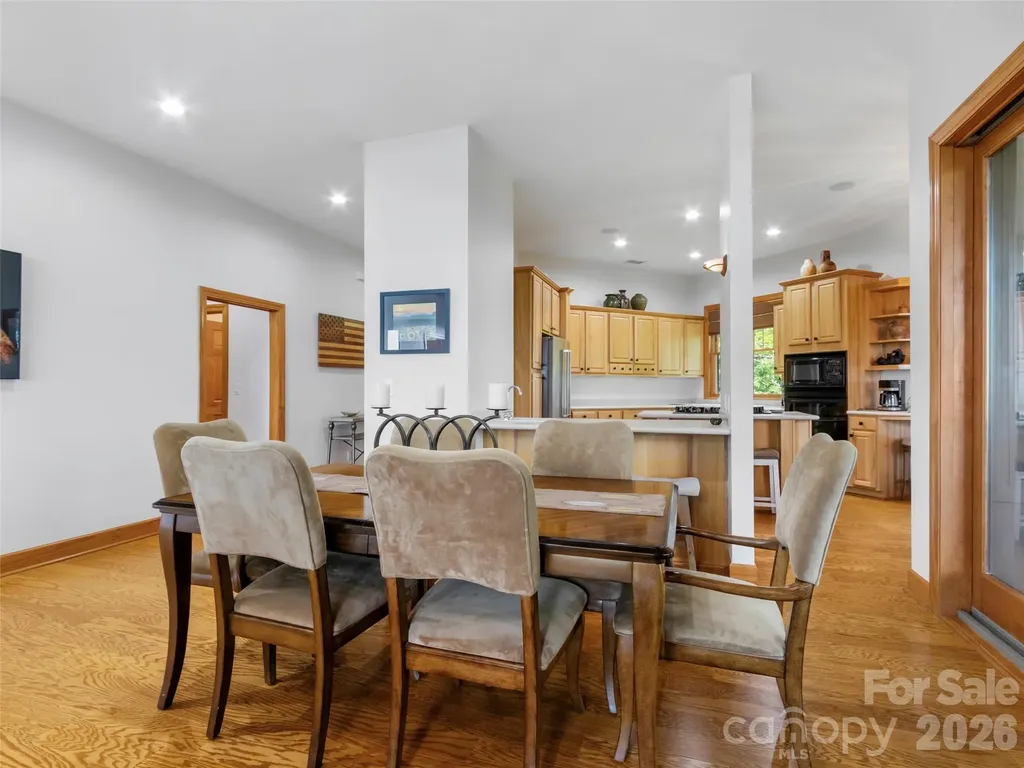 115 Stoney Falls Loop Burnsville NC 28714