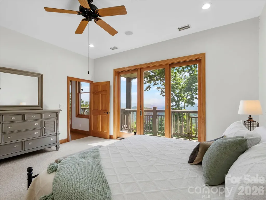115 Stoney Falls Loop Burnsville NC 28714