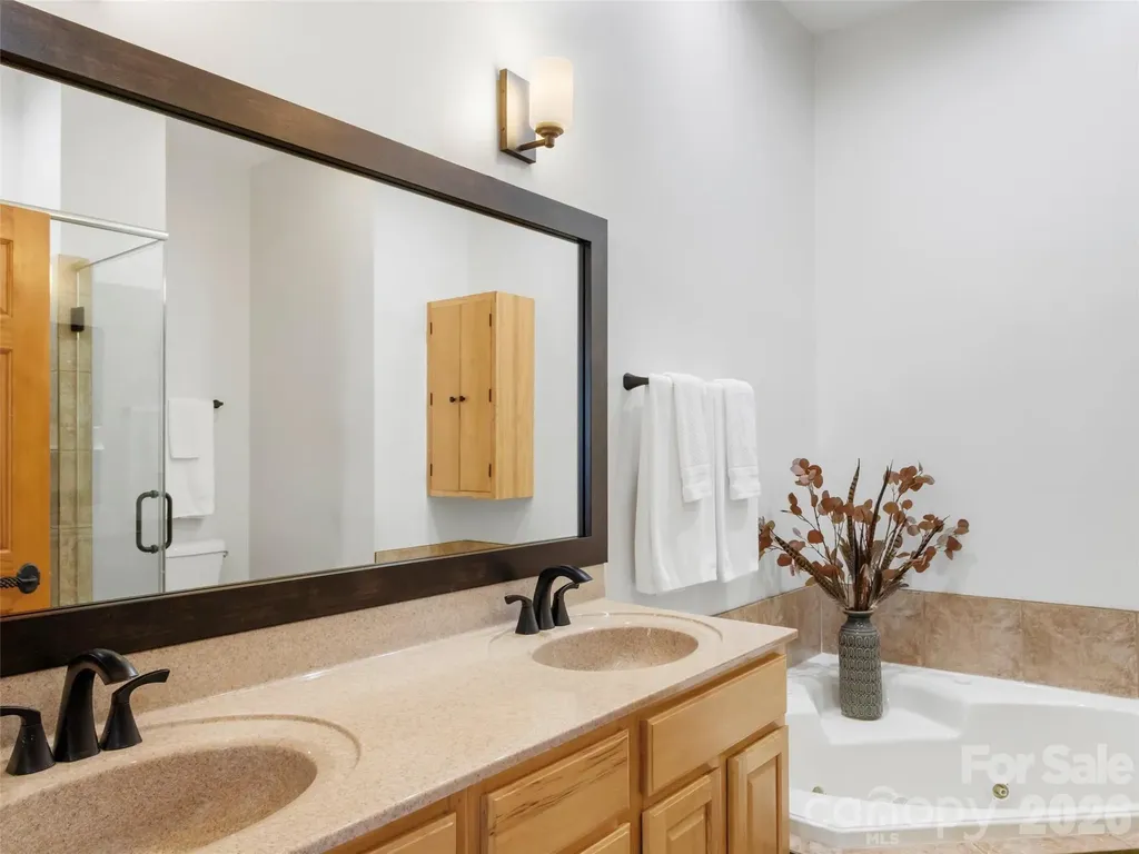 115 Stoney Falls Loop Burnsville NC 28714