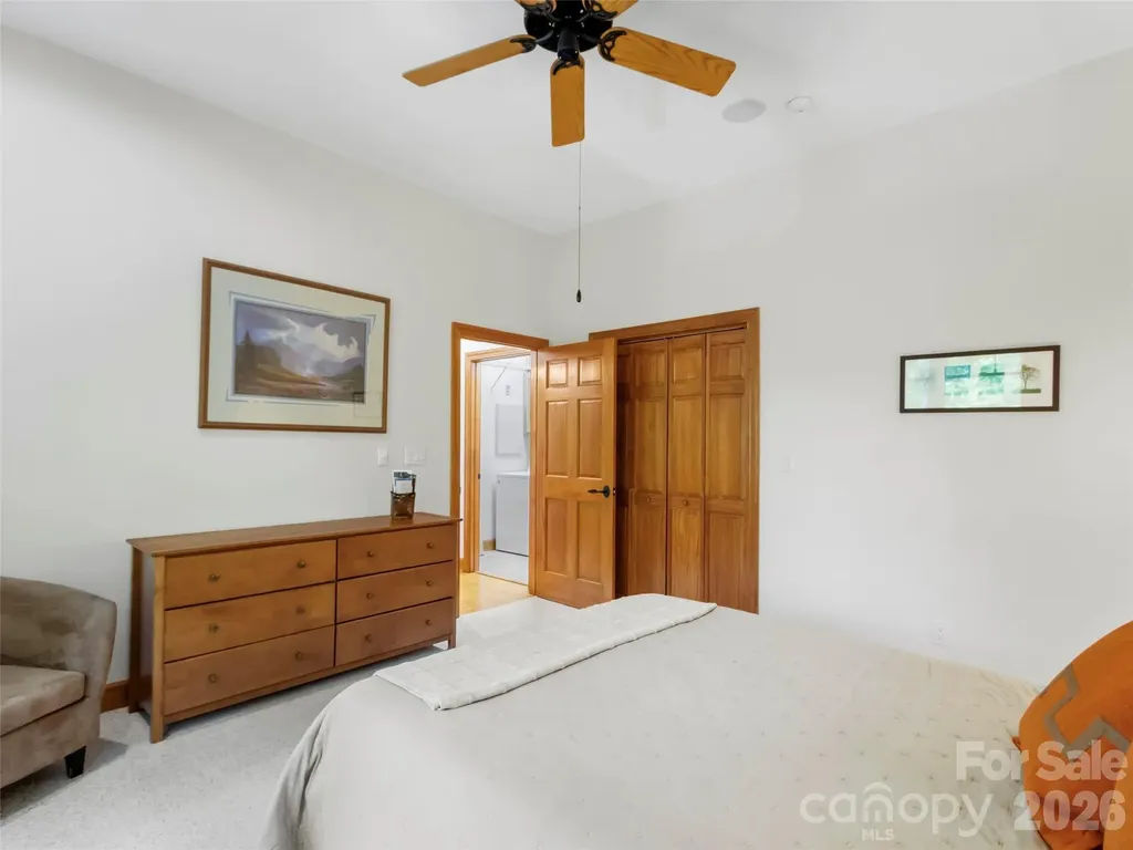 115 Stoney Falls Loop Burnsville NC 28714