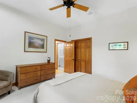 115 Stoney Falls Loop Burnsville NC 28714