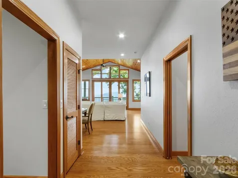 115 Stoney Falls Loop Burnsville NC 28714