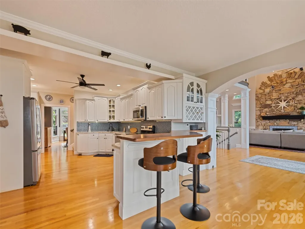 9 Perrion Avenue Weaverville NC 28787