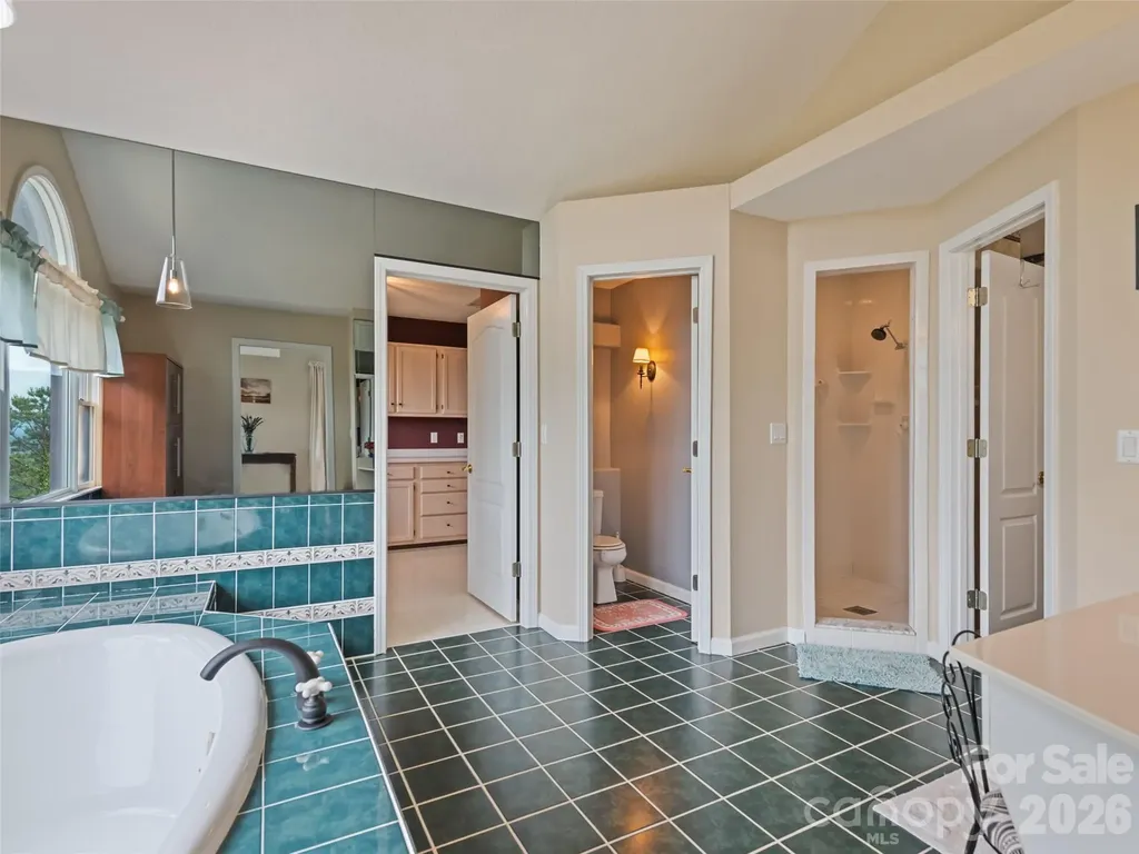 9 Perrion Avenue Weaverville NC 28787