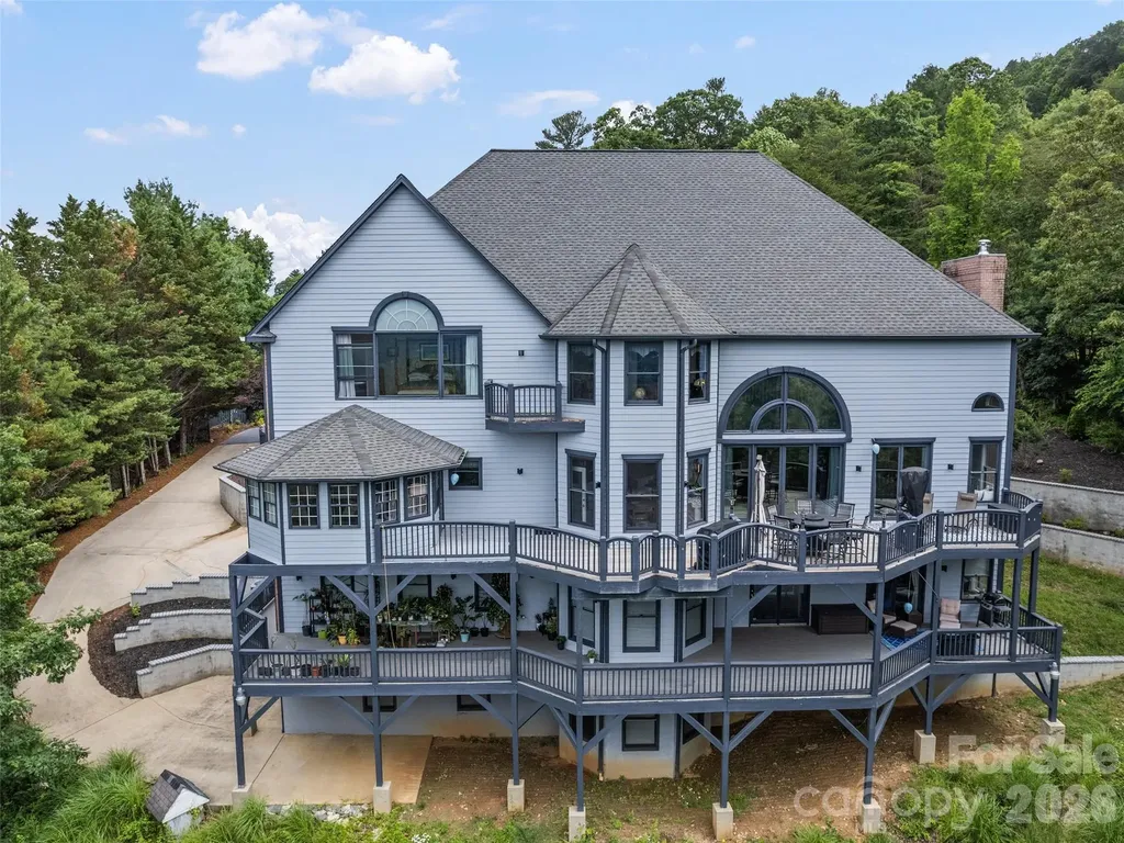 9 Perrion Avenue Weaverville NC 28787