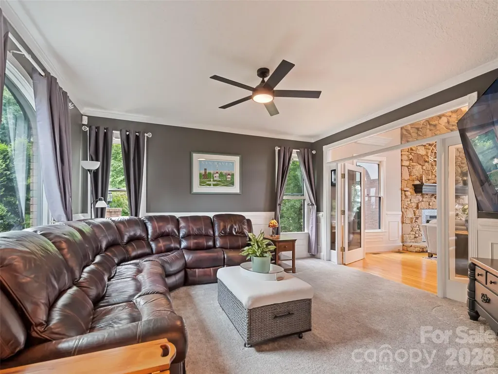 9 Perrion Avenue Weaverville NC 28787