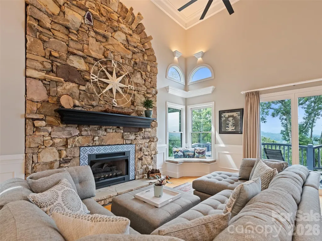 9 Perrion Avenue Weaverville NC 28787
