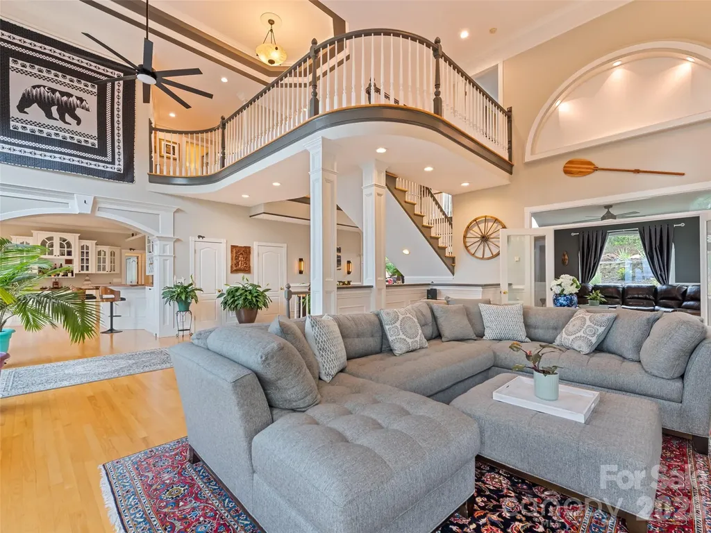 9 Perrion Avenue Weaverville NC 28787