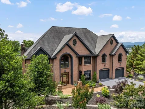 9 Perrion Avenue Weaverville NC 28787
