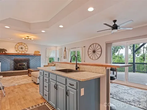 9 Perrion Avenue Weaverville NC 28787