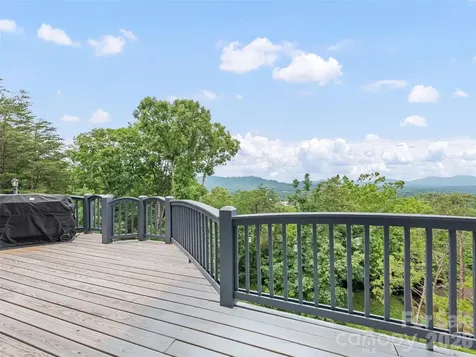 9 Perrion Avenue Weaverville NC 28787