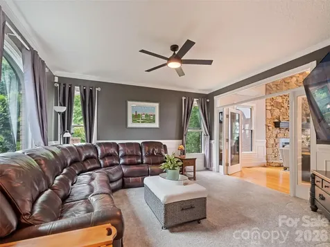 9 Perrion Avenue Weaverville NC 28787