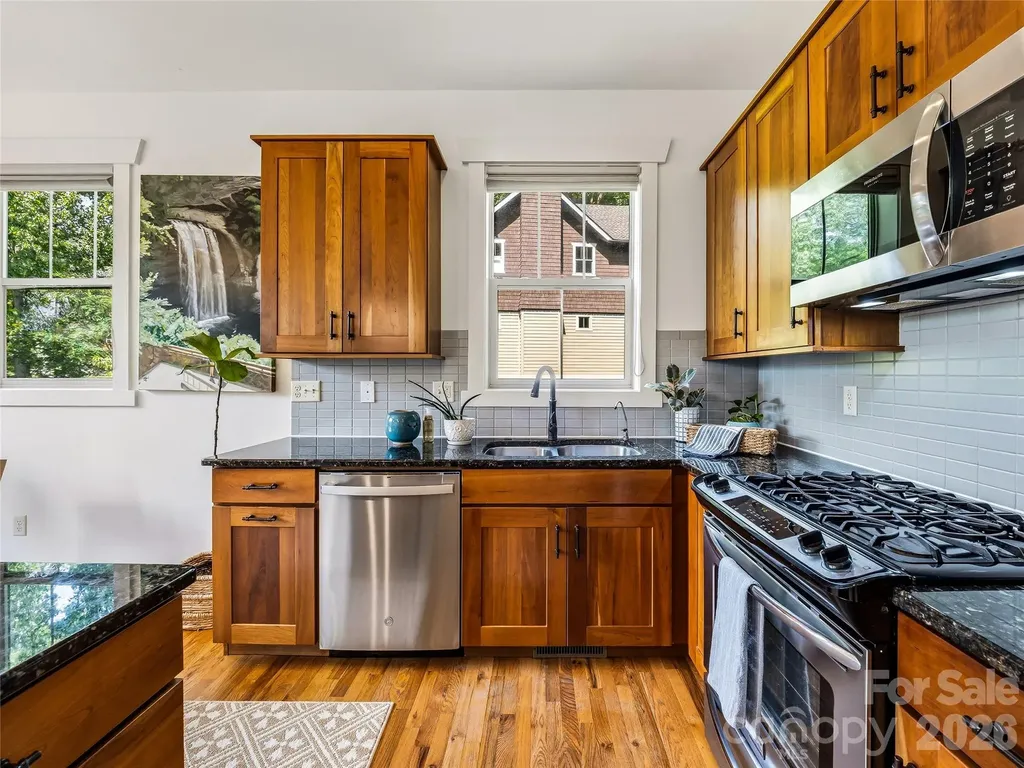 14 Sunset Drive Asheville NC 28804