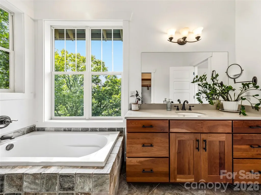 14 Sunset Drive Asheville NC 28804