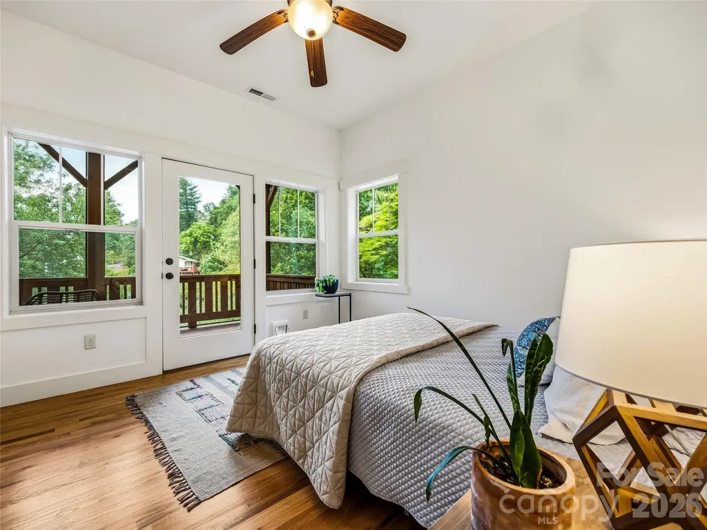 14 Sunset Drive Asheville NC 28804