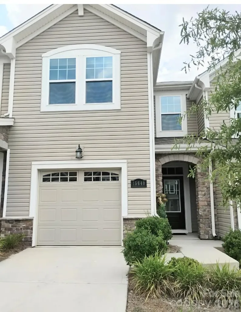 15640 Little Bluestem Street Charlotte NC 28278