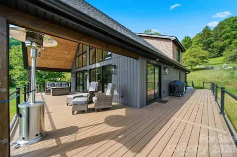 8788 Donald Barrier Street Newland NC 28657