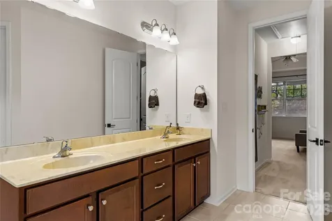 7202 Toxaway Lane Charlotte NC 28269