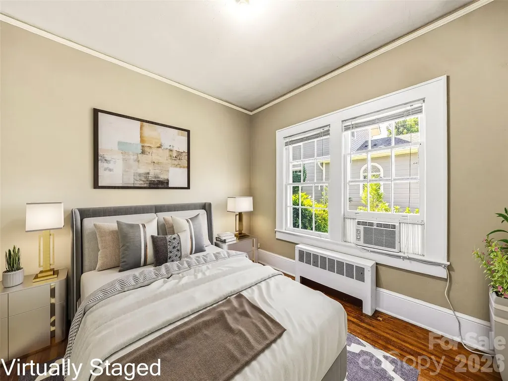 1214 Oakland Street Hendersonville NC 28792