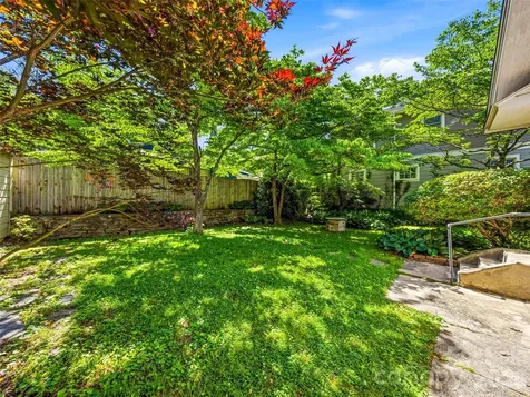 1214 Oakland Street Hendersonville NC 28792