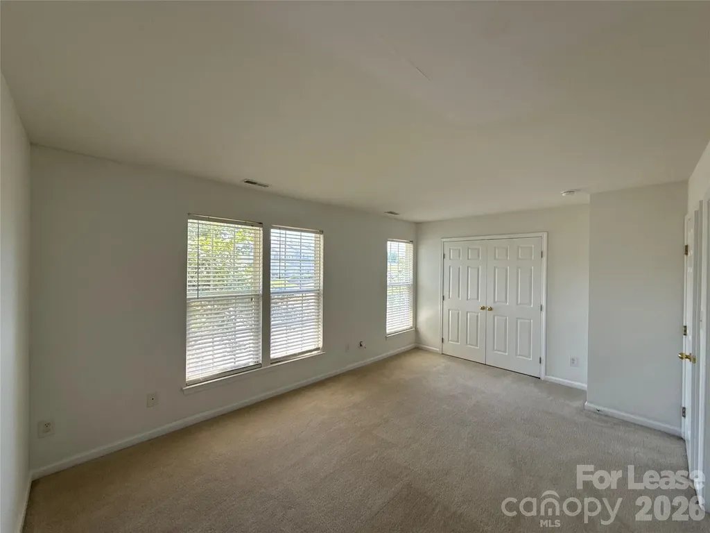 4237 Coulter Crossing Charlotte NC 28213