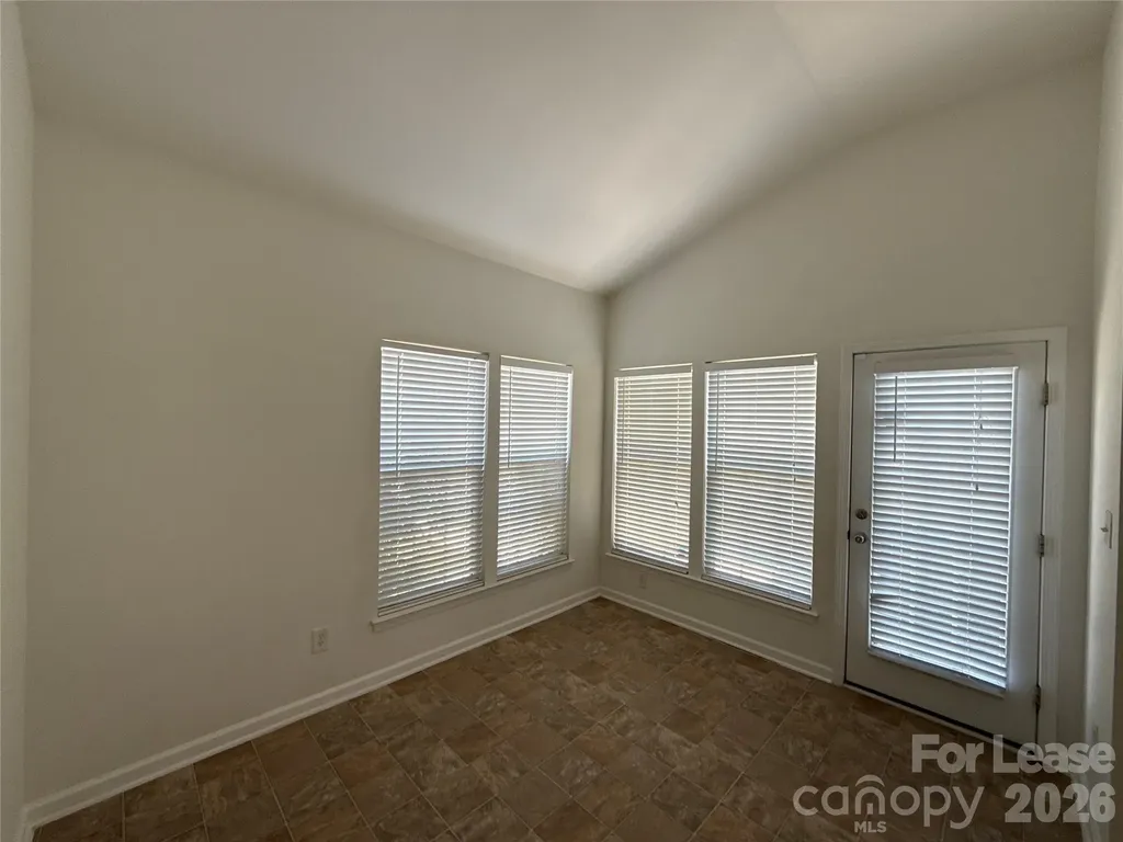 4237 Coulter Crossing Charlotte NC 28213