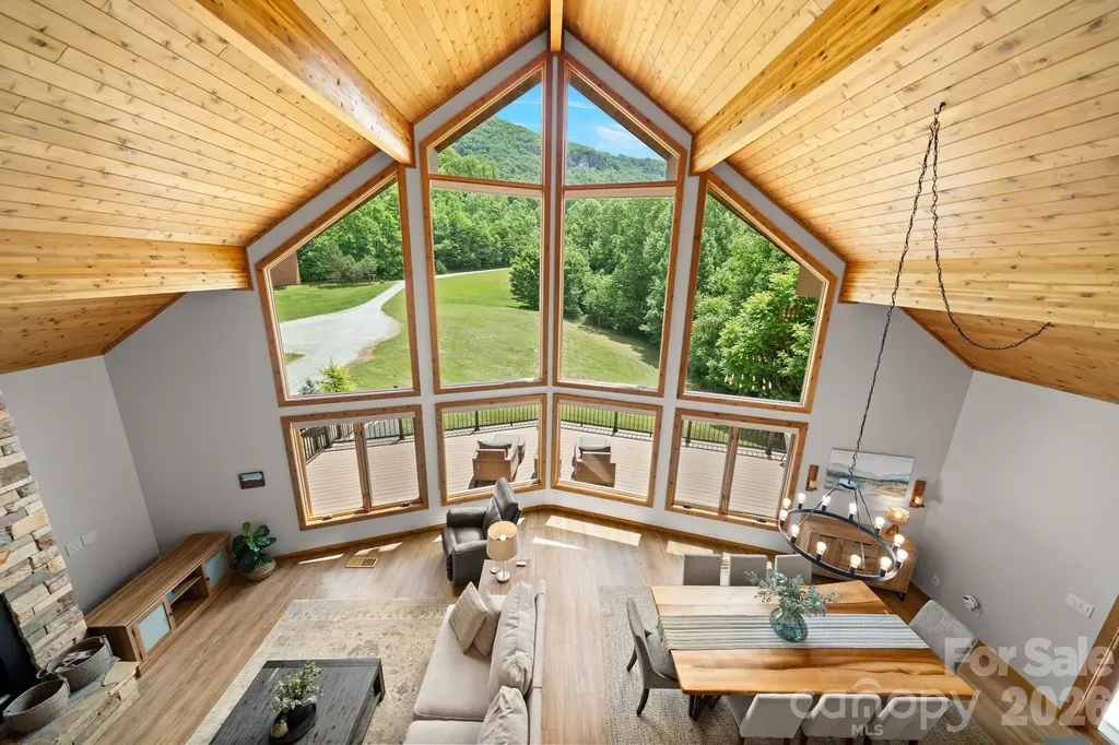 49 Western Eagle Drive Hendersonville NC 28792