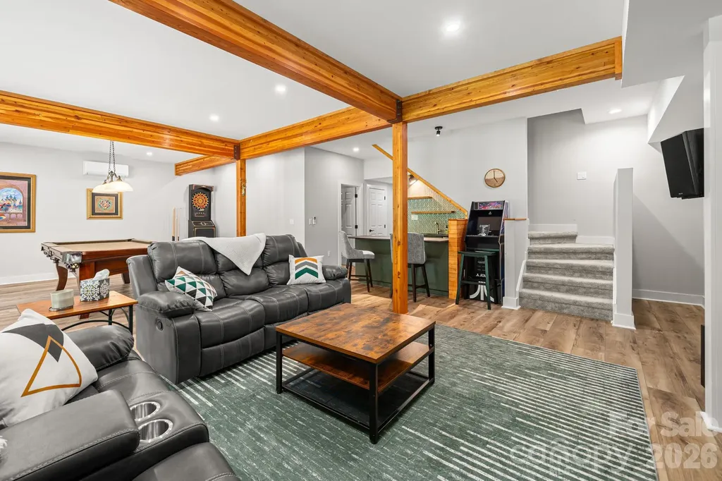 49 Western Eagle Drive Hendersonville NC 28792