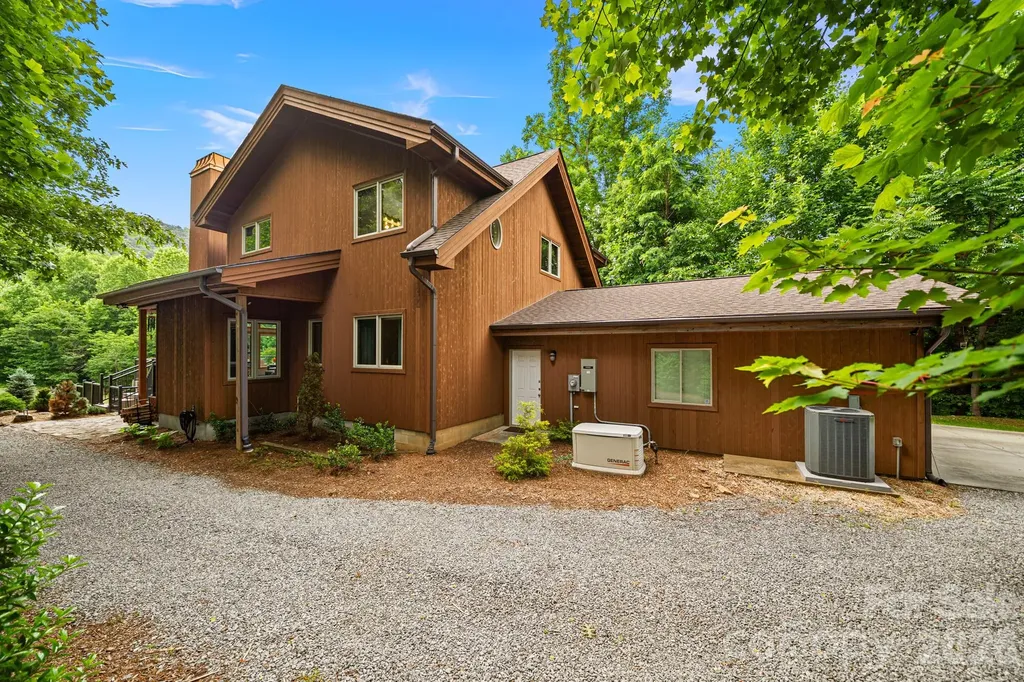 49 Western Eagle Drive Hendersonville NC 28792
