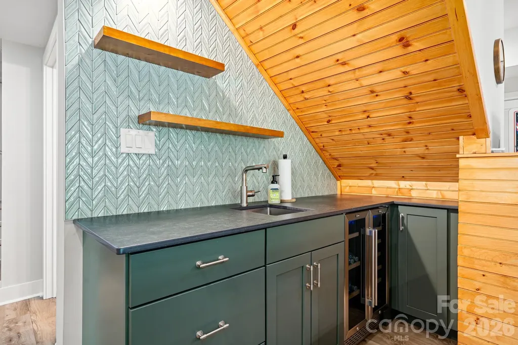 49 Western Eagle Drive Hendersonville NC 28792