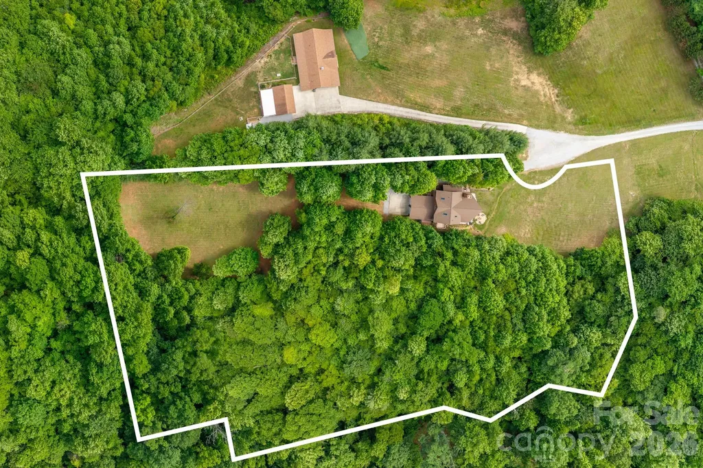 49 Western Eagle Drive Hendersonville NC 28792