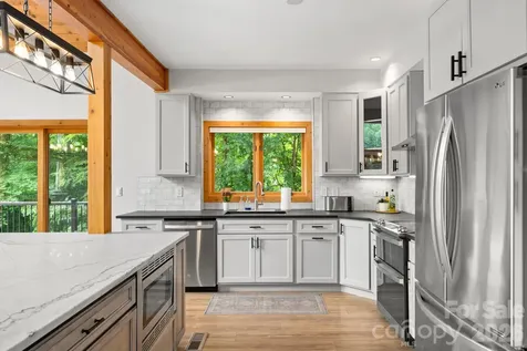 49 Western Eagle Drive Hendersonville NC 28792