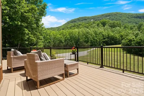 49 Western Eagle Drive Hendersonville NC 28792