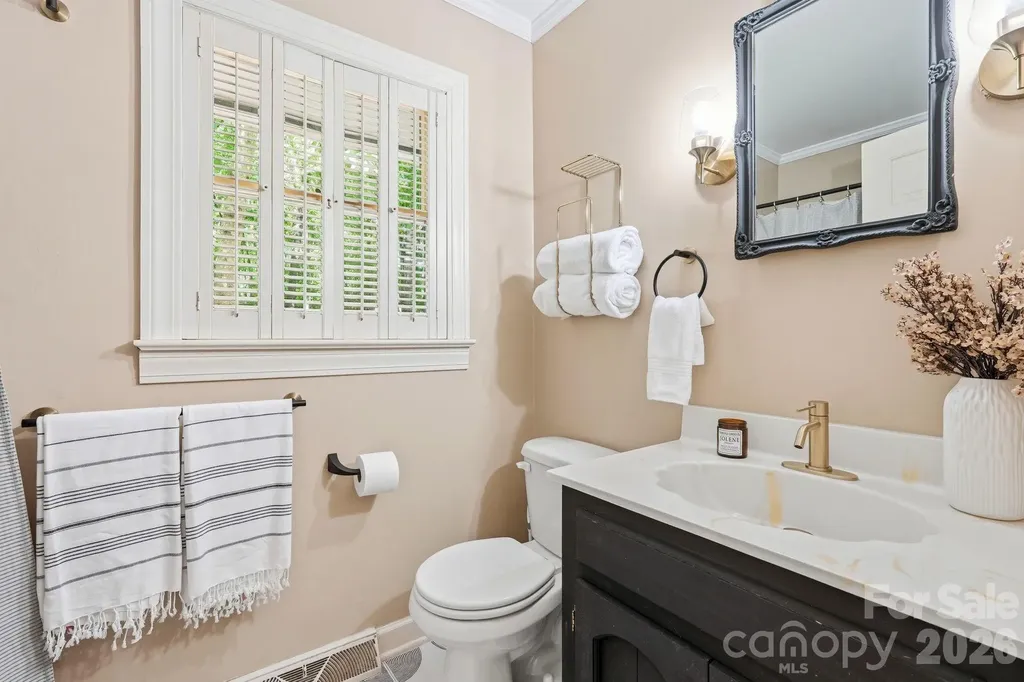 3326 Sedgefield Road Statesville NC 28625