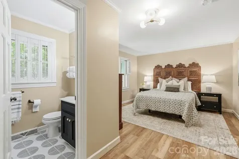 3326 Sedgefield Road Statesville NC 28625