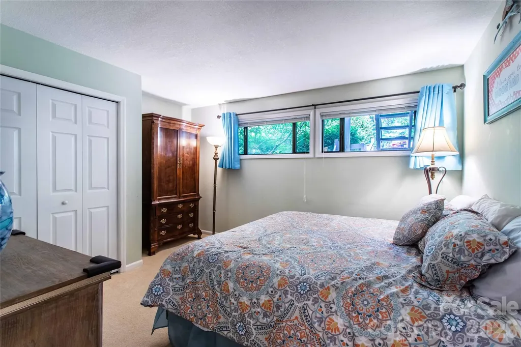 3A Cedarwood Drive Asheville NC 28