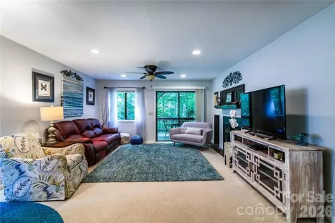 3A Cedarwood Drive Asheville NC 28