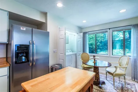 3A Cedarwood Drive Asheville NC 28
