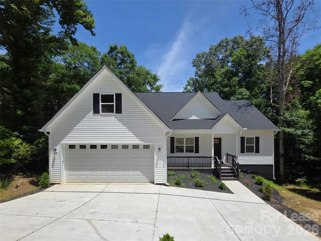 595 Foxwood Drive SE Concord NC 28025