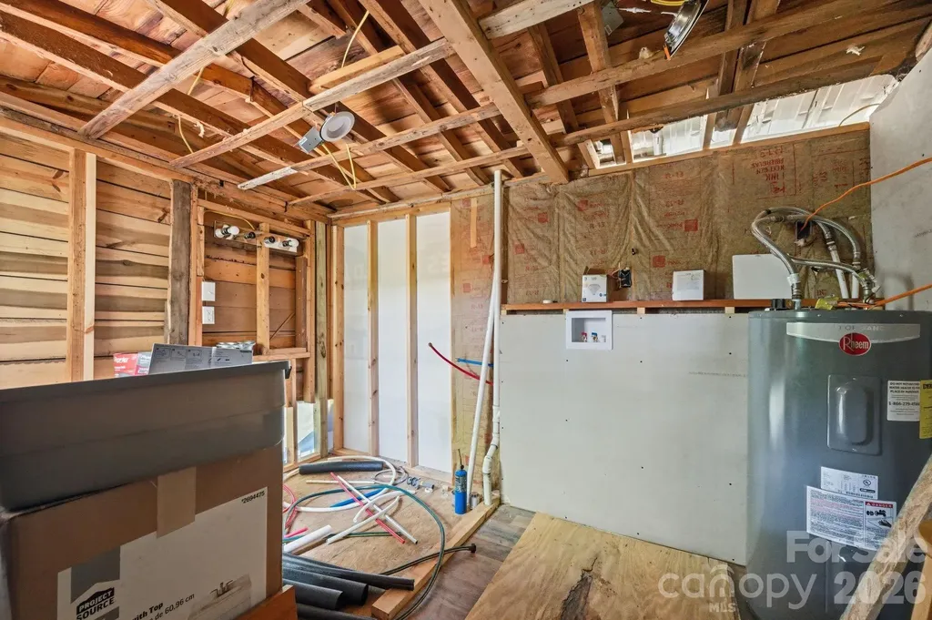 71 Warrior Road Newland NC 28657