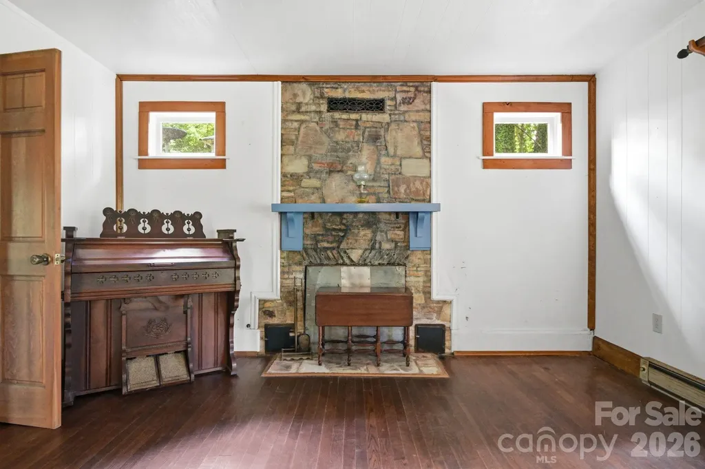 71 Warrior Road Newland NC 28657