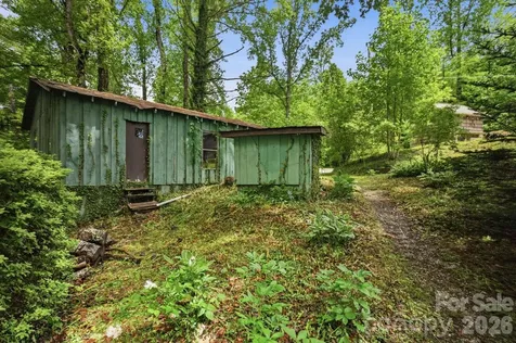 71 Warrior Road Newland NC 28657