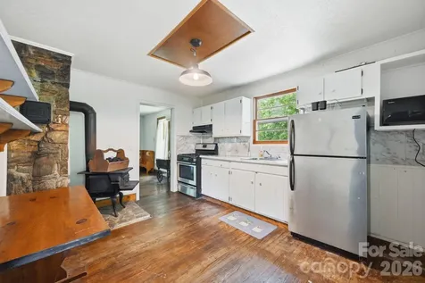 71 Warrior Road Newland NC 28657