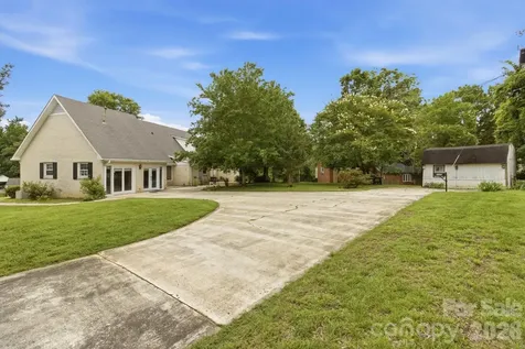 3343 Olde Creek Trail Matthews NC 28105