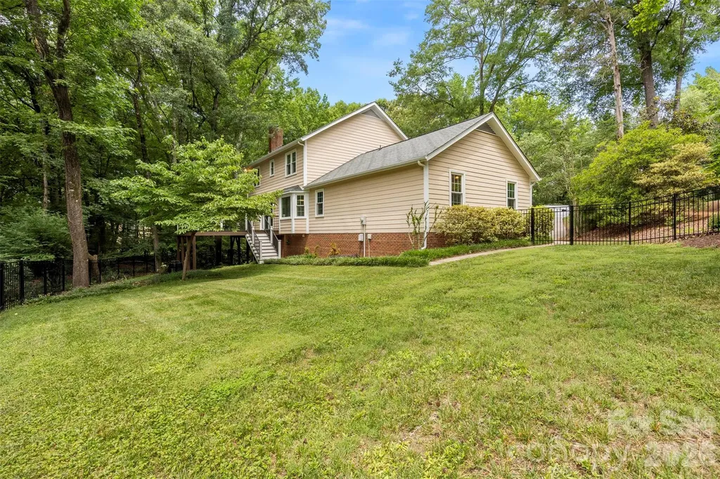 2328 Wittstock Drive Charlotte NC 28210