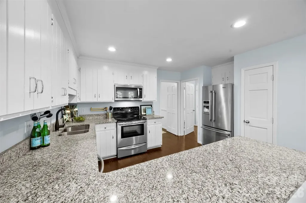 2328 Wittstock Drive Charlotte NC 28210