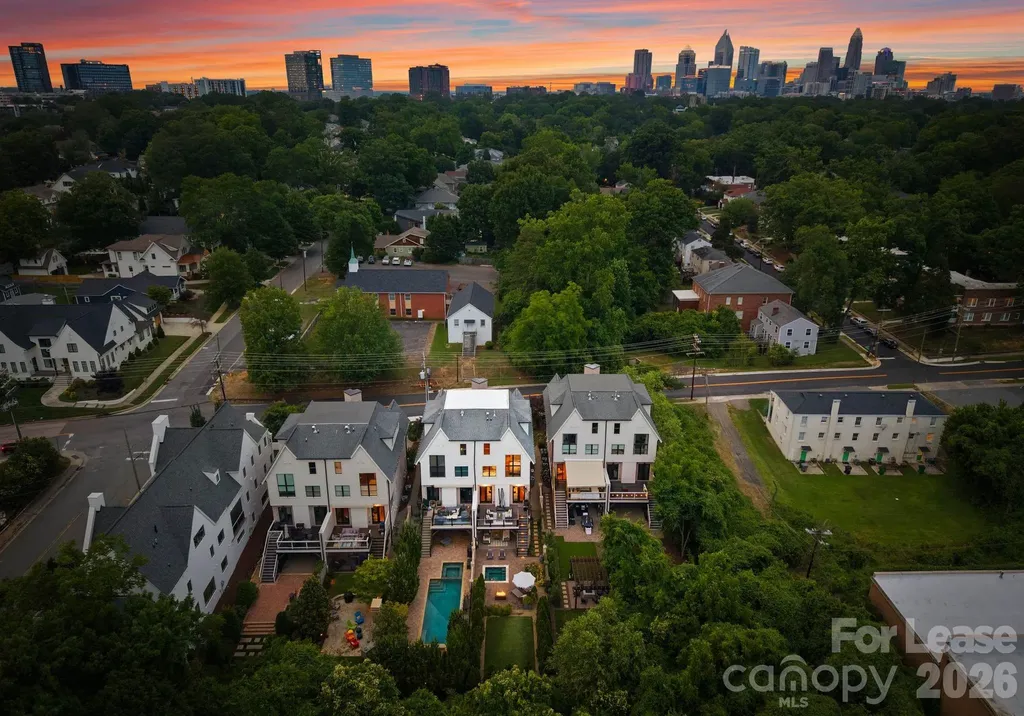 812 Ideal Way Charlotte NC 28203